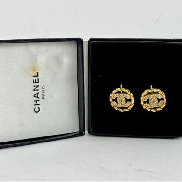 Chanel CC Rhinestone Clip on Earrings in Gold - Picture 2 of 14